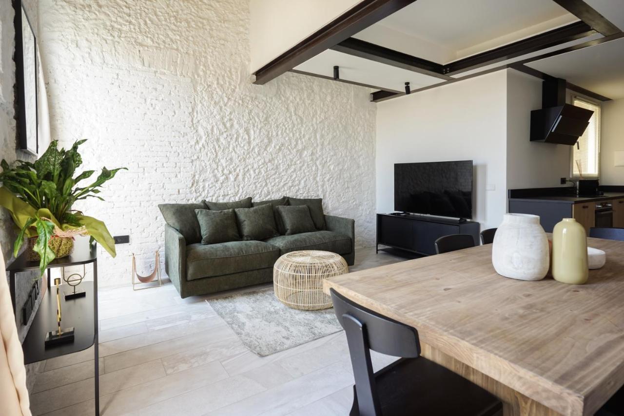 Su Meri Stampace - Luxury Apartment City Center Κάλιαρι Εξωτερικό φωτογραφία