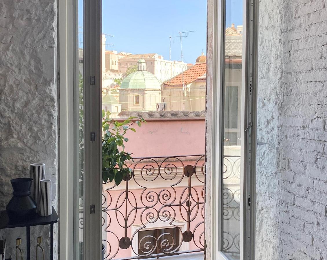 Su Meri Stampace - Luxury Apartment City Center Κάλιαρι Εξωτερικό φωτογραφία